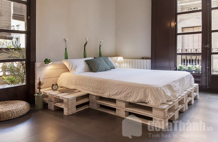 giường pallet bằng gỗ 1m8