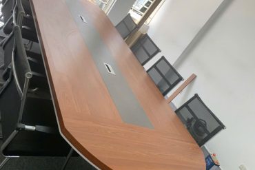 Bàn họp thiết kế thanh lịch bằng gỗ GHT-42215 photo review