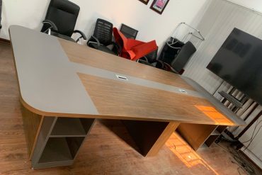 Bàn họp có hộc để đồ tiện lợi GHT-42202 photo review