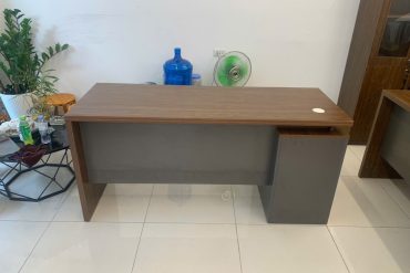 Bàn giám đốc đơn giản nhỏ gọn GHT-42116 photo review