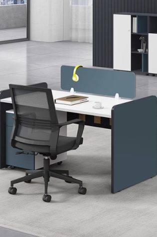 bàn làm việc nhân viên thiết kế hiện đại
