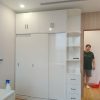 Tủ áo cửa lùa kết hợp kệ trang trí GHT-5275