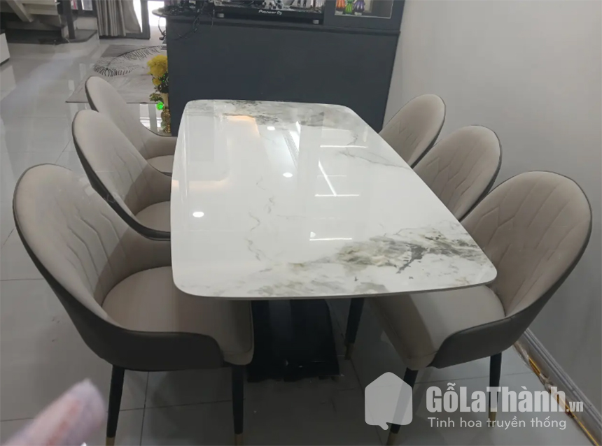 bàn ăn 6 ghế mặt đá