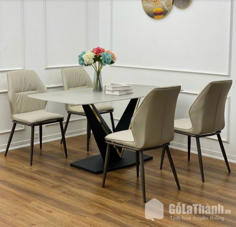bàn ăn gia đình 4 ghế