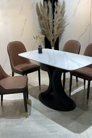 bàn ăn 4 ghế nhỏ gọn
