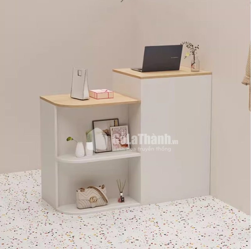 quầy thu ngân cửa hàng