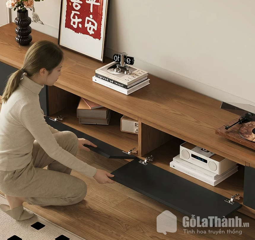 ke-tivi-go-tu-nhien-sang-trong (5) kệ tivi gỗ tự nhiên sang trọng