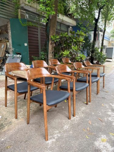 Ghế gỗ tự nhiên có tay vịn bọc đệm sang trọng GHT-G1 photo review